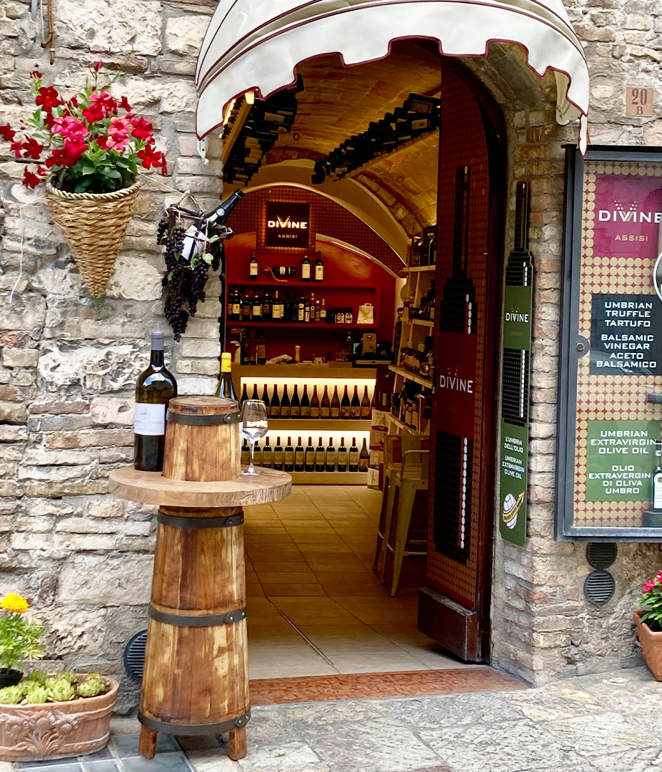 DiWine: negozio Vini Assisi centro